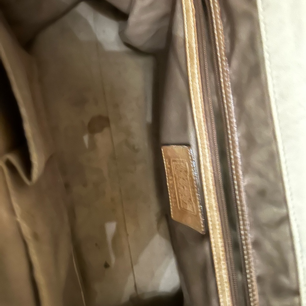 Coach Bag - Picture 6 of 7